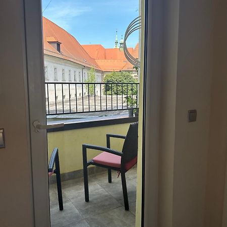 Comfort Apartment Brno-City Center ภายนอก รูปภาพ